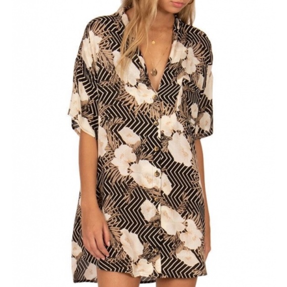 Amuse Society Dresses & Skirts - Amuse Society Floral Island Oasis Dress